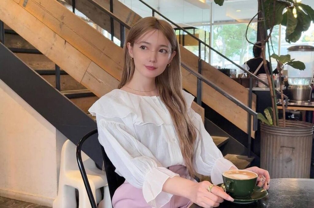 Beautiful Chinese girl
