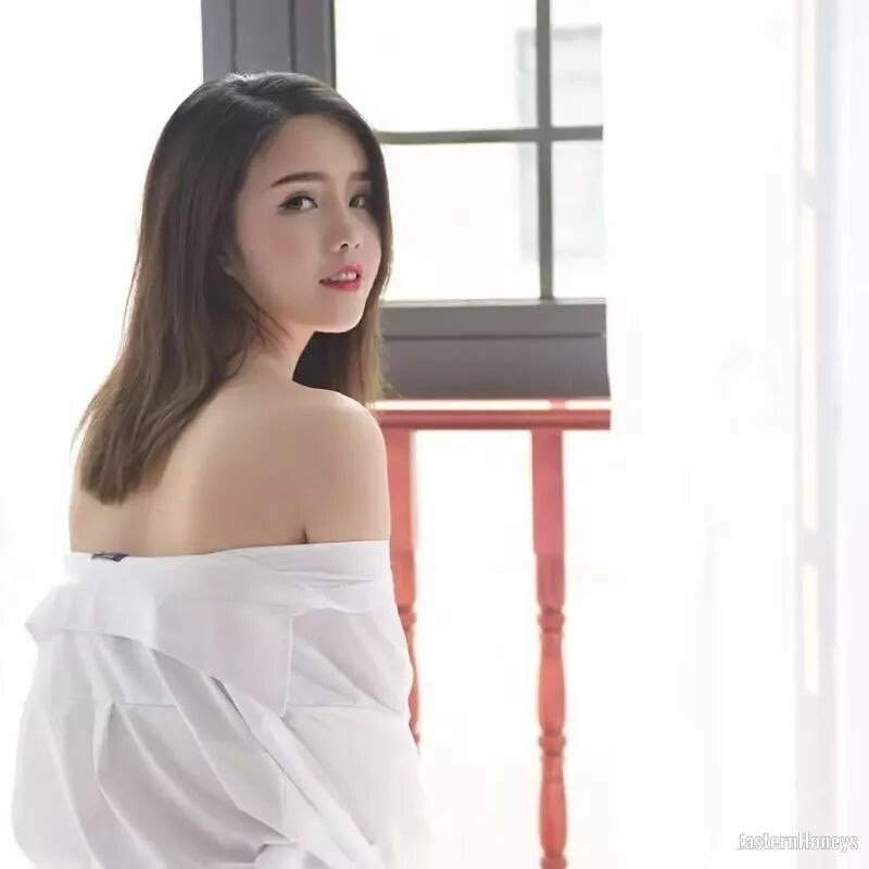 Qihong, 28
