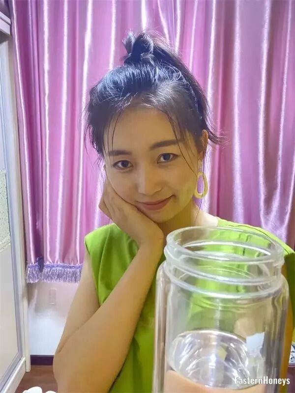Haoya Feng, 25